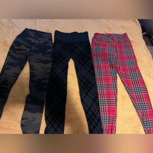 Lot of 3 leggings like new